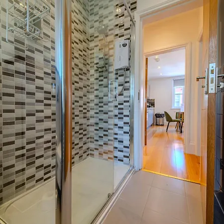 Soho - Piccadilly Circus Modern One Bedroom Flat London Exterior photo