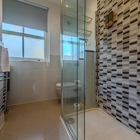 Soho - Piccadilly Circus Modern One Bedroom Flat London Exterior photo